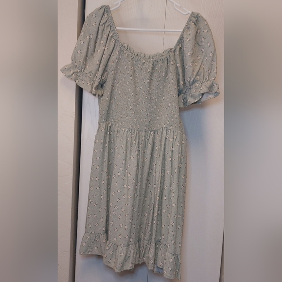 AUW Fit & Flare Green Floral Peasant Babydoll Dress Size 1X Rouching Ruffle Boho - Picture 10 of 11